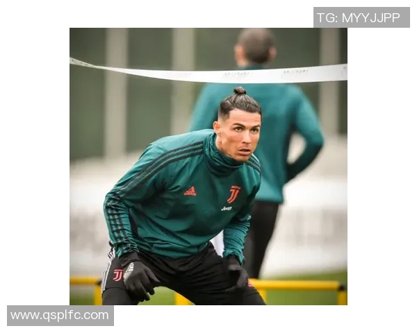 足球明星小辫头发扎法技巧分享让你轻松打造时尚运动造型